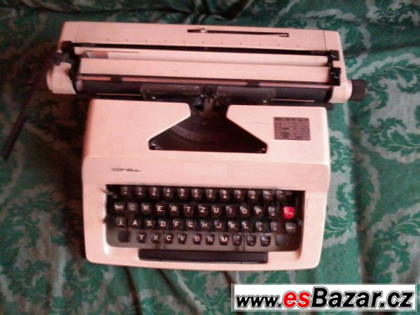 Psací stroj Consul – fotografie 1