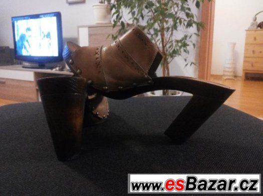 Nenošené kožené boty – fotografie 2