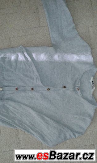 Svetřík H&M uvedeno 110- 116 – fotografie 1