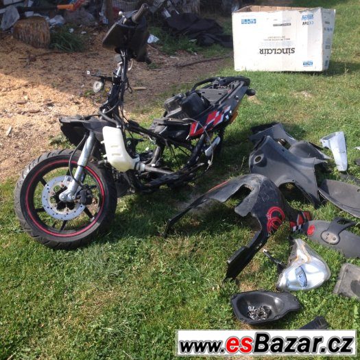 SKUTR GILERA RUNNER 50  2010 – fotografie 1