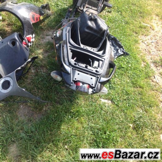 SKUTR GILERA RUNNER 50  2010 – fotografie 3