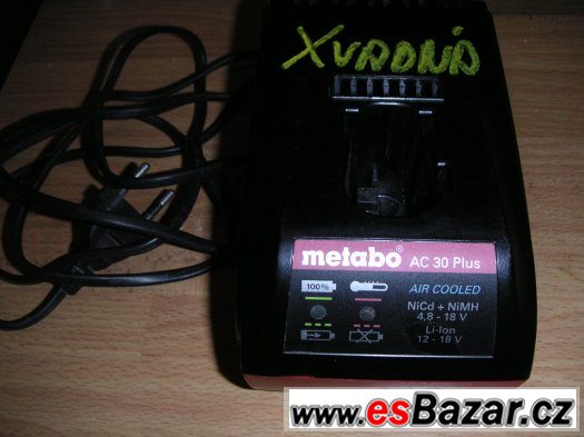 KOUPIM NABIJECKU METABO AC-30 PLUS  NEBO AKU SROUBOVAK – fotografie 2