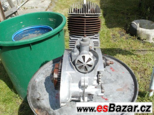 motor – fotografie 2