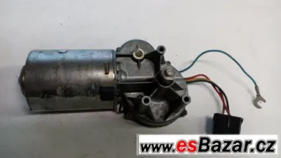Motorek stěrače 12V, přední 360st.