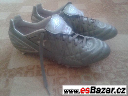 kopačky UMBRO XAI VI LGE-A SG vel.48 – fotografie 1