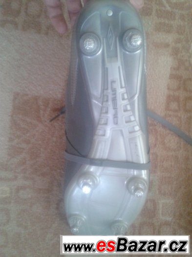 kopačky UMBRO XAI VI LGE-A SG vel.48 – fotografie 3