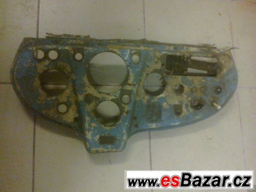 Palubní deska T 805 – fotografie 1
