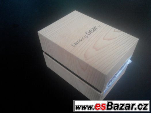 Samsung Gear Fit – fotografie 1
