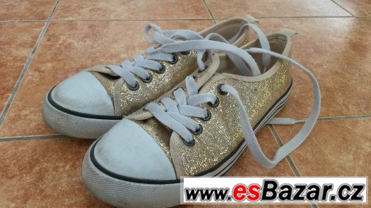 Zlaté conversky - velikost 34 – fotografie 2