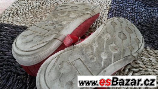 Červené zdravotní boty - velikost 34 – fotografie 4