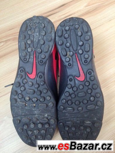 Turfy Nike T90 – fotografie 2