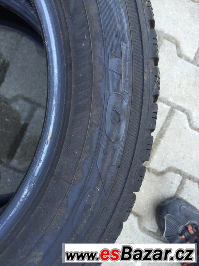 PRODÁM 2 KUSY ZIMNÍ PNEU TOYO 185/60/15" – fotografie 2