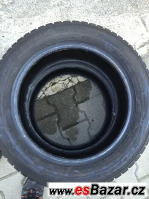 PRODÁM 2 KUSY ZIMNÍ PNEU TOYO 185/60/15"