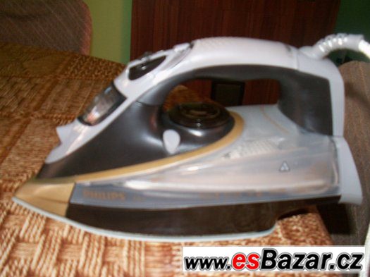 Napařovací žehlička Philips GC 4870/02,varná konvice zdarma – fotografie 1