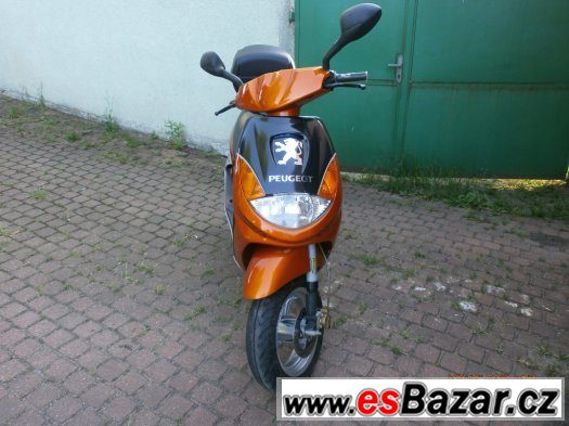 skutr  PEUGEOT – fotografie 2