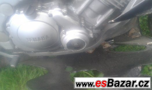 bouraná Yamaha FZR 600 (3HE) – fotografie 3