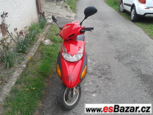 Prodám skútr Honda 50ccm  – fotografie 1