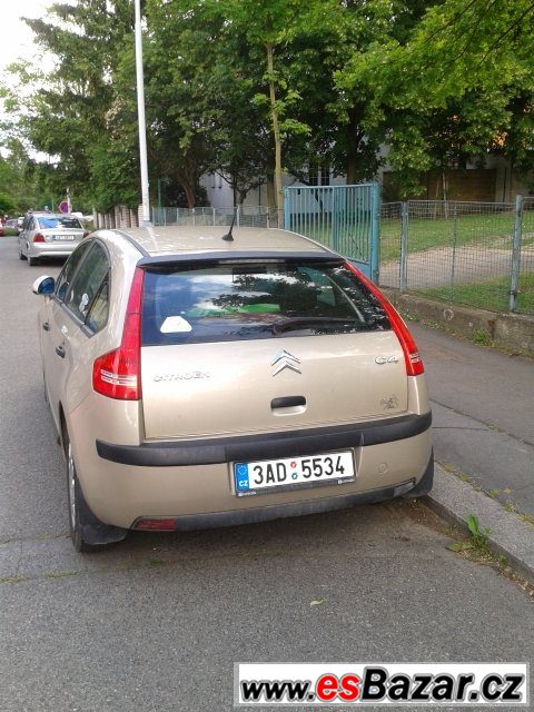 Prodám Citroën C4 1,4 16V 82.000km – fotografie 1