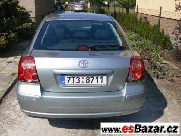 Prodám Toyotu Avensis liftback – fotografie 3