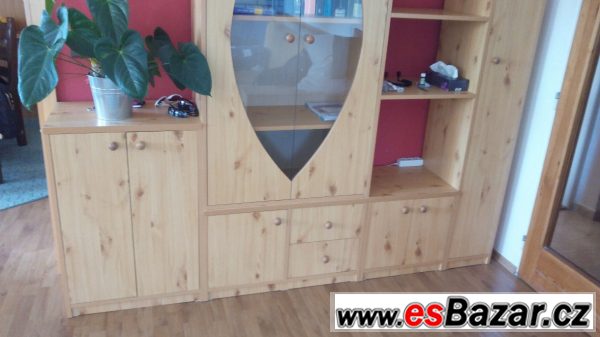 Prodám obývací stěnu a TV stolek – fotografie 2