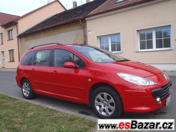 PEUGEOT 307 Combi 1,6 HDi 66 kW – fotografie 4