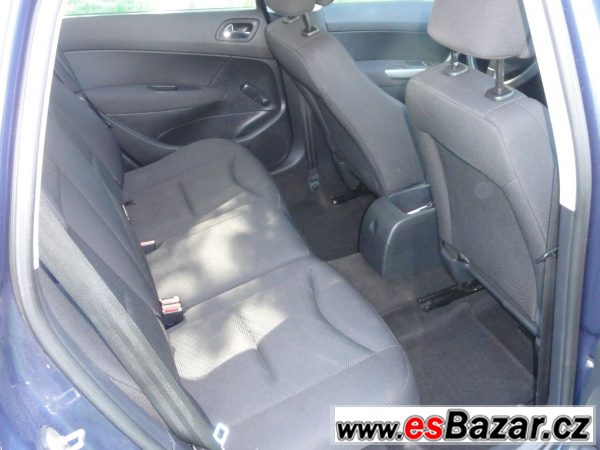 Peugeot 308 SW 1,6HDi 66kW r. 2009 – fotografie 6