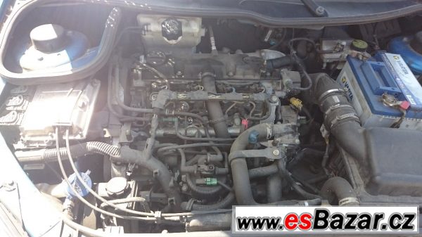 Peugeot 206 2.0i havarovaný – fotografie 5