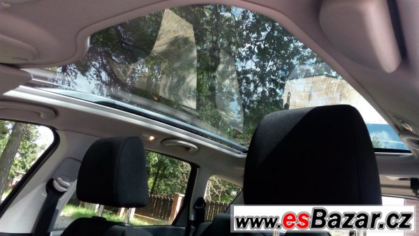 Peugeot 308 SW 5/2011, 1.6HDi – fotografie 4