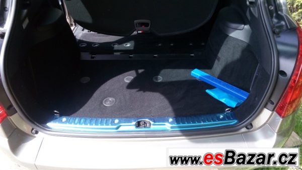 Peugeot 308 SW 5/2011, 1.6HDi – fotografie 6