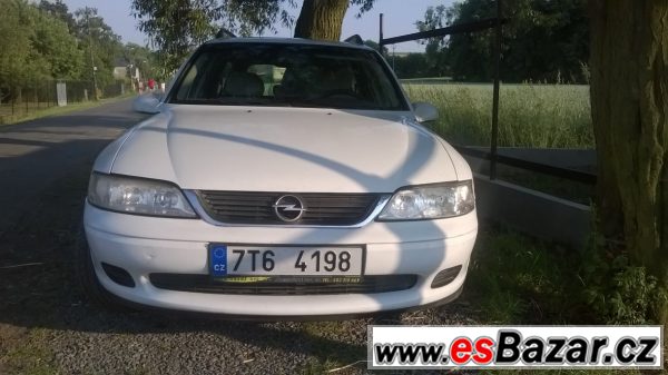 Opel Vectra B 1.8 16V 85kW – fotografie 3