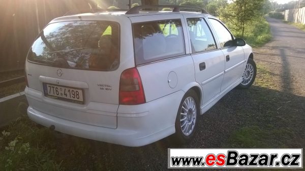 Opel Vectra B 1.8 16V 85kW – fotografie 4