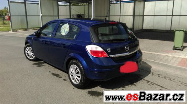 Opel Astra 1,7 CDI – fotografie 3