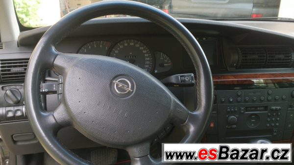 Opel Omega 2.6 V6 combi, spěchá! – fotografie 4