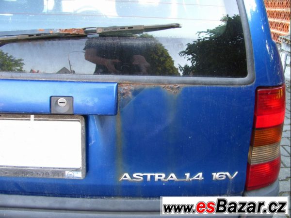  Opel Astra F combi – fotografie 4