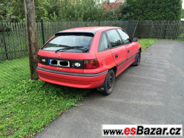 Opel Astra F, 1.6 16V – fotografie 3