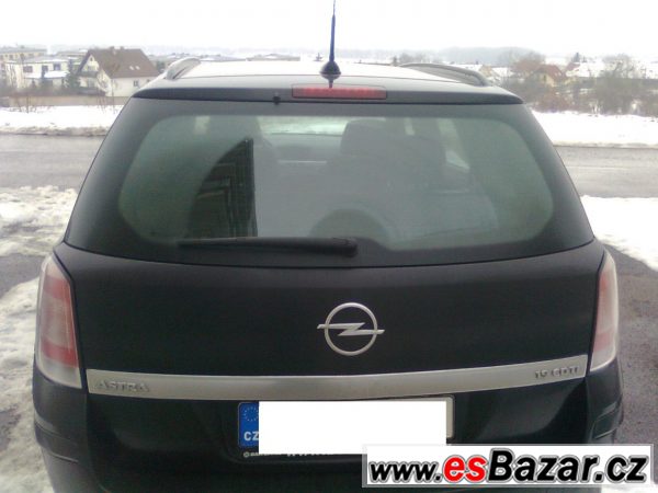 Opel Astra 1.9 diesel 2009 – fotografie 2