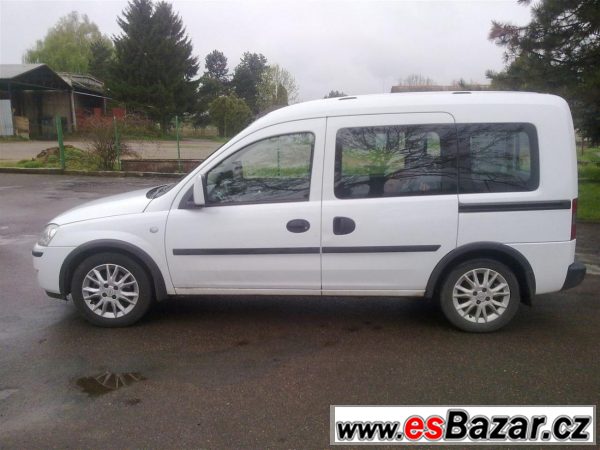 Opel Combo C Tour 1,4i 16V – fotografie 2