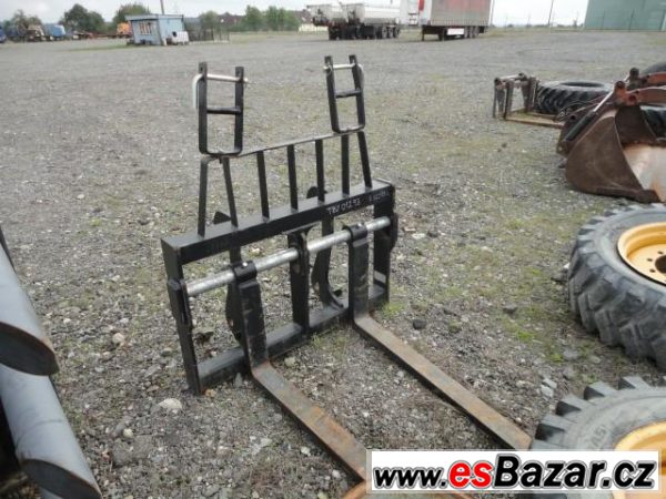 Paletizační vidle na CAT 930   – fotografie 1