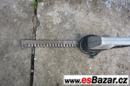 SLEVA Starší ELEKTRICKÉ NŮŽKY – fotografie 4