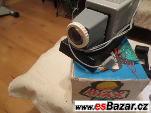 Promítačka Diax,diaprojektor + 8x pohádky +bonus – fotografie 2