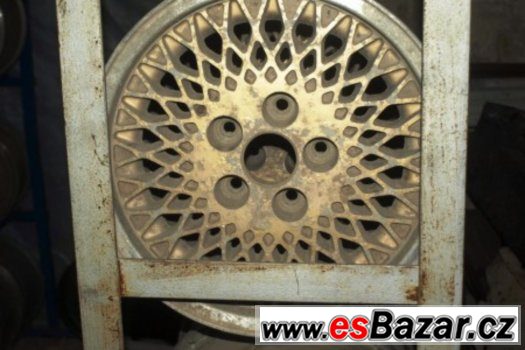 Jeep CherokeeXJ sada disky 15´´ – fotografie 1