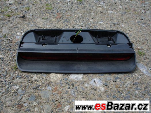 Peugeot 106 3. brzdové světlo – fotografie 1
