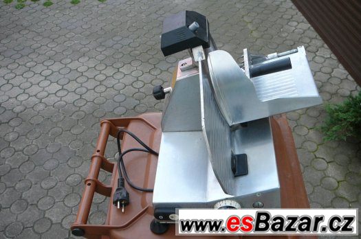 italský nářezák 220mm Celme – fotografie 1