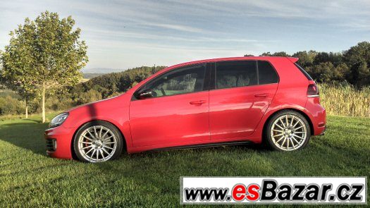 Volkswagen Golf VI GTI DSG – fotografie 3