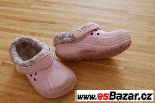 Cvičky a crocs vel. 26 – fotografie 2