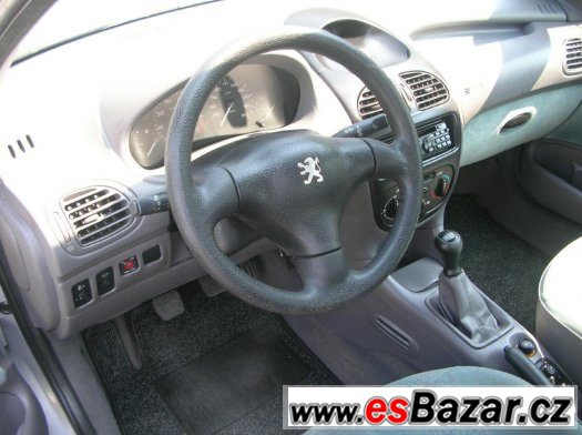 Peugeot 206 1.1 i – fotografie 5