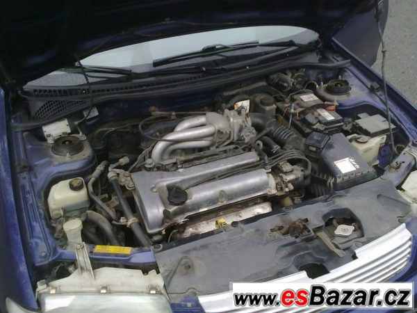 Mazda 323 BA sedan 1,5 16V – fotografie 5