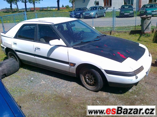 Mazda 323F mrkačka – fotografie 6