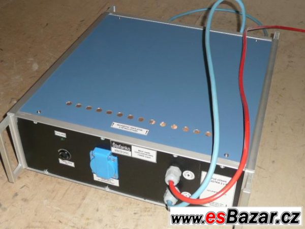 Měnič napětí 12V na 220V  – fotografie 1
