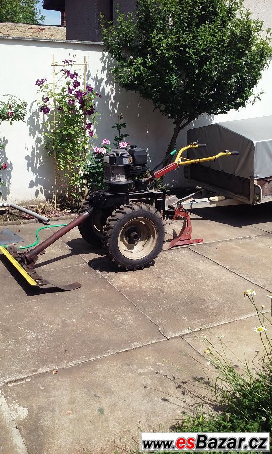 Malotraktor ZD Dolina – fotografie 1